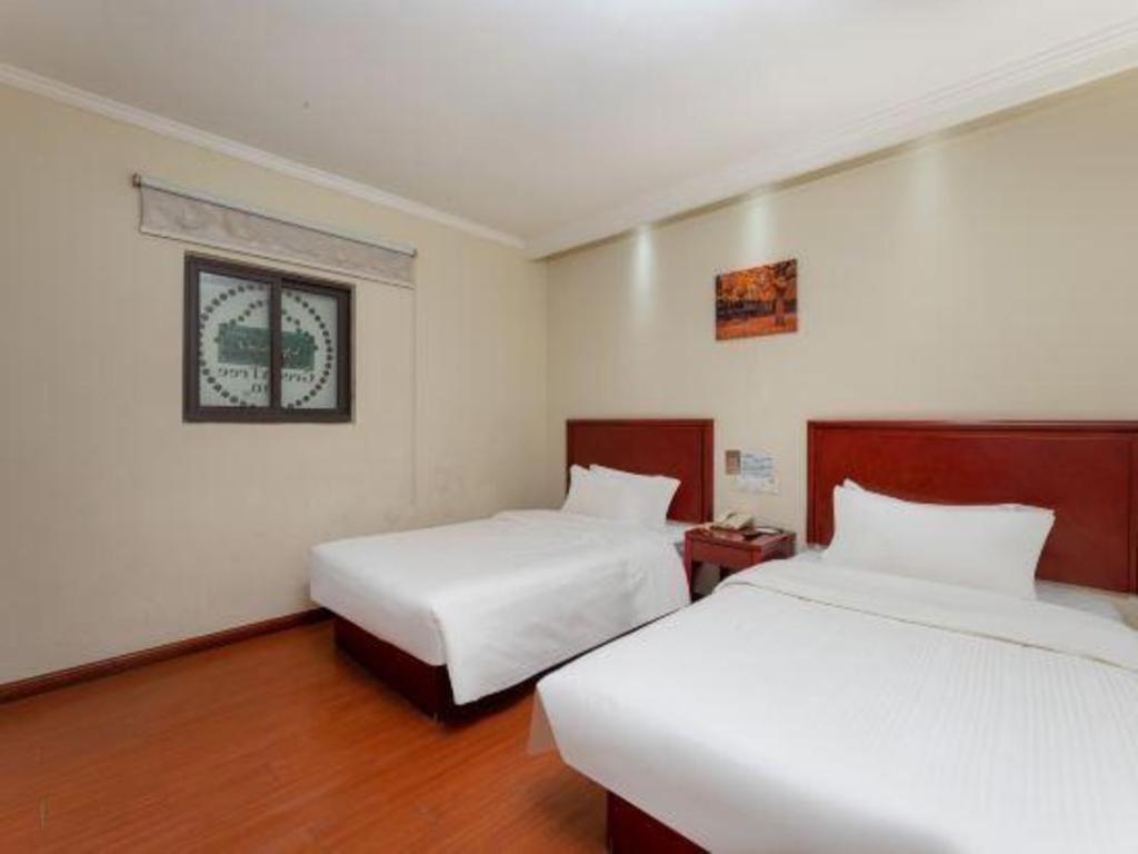 Greentree Inn Suzhou Railway Station North Square Haobainian Wedding Dress City Express Hotel Exterior photo