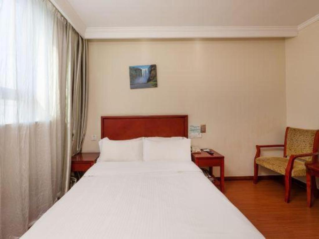 Greentree Inn Suzhou Railway Station North Square Haobainian Wedding Dress City Express Hotel Exterior photo