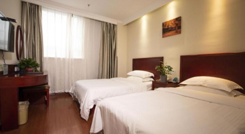 Greentree Inn Suzhou Railway Station North Square Haobainian Wedding Dress City Express Hotel Exterior photo
