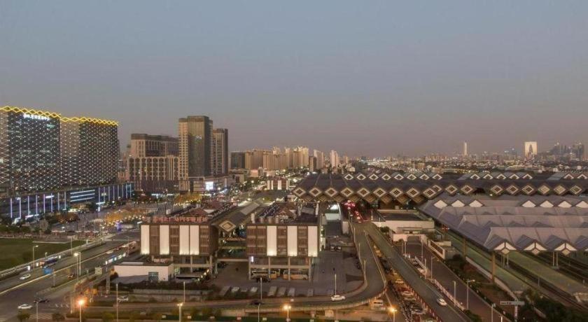Greentree Inn Suzhou Railway Station North Square Haobainian Wedding Dress City Express Hotel Exterior photo